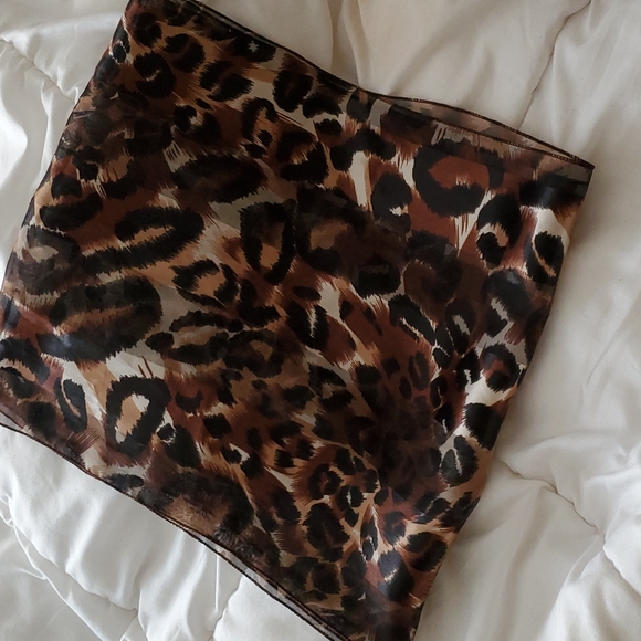 Scarf - Picture 1 of 2